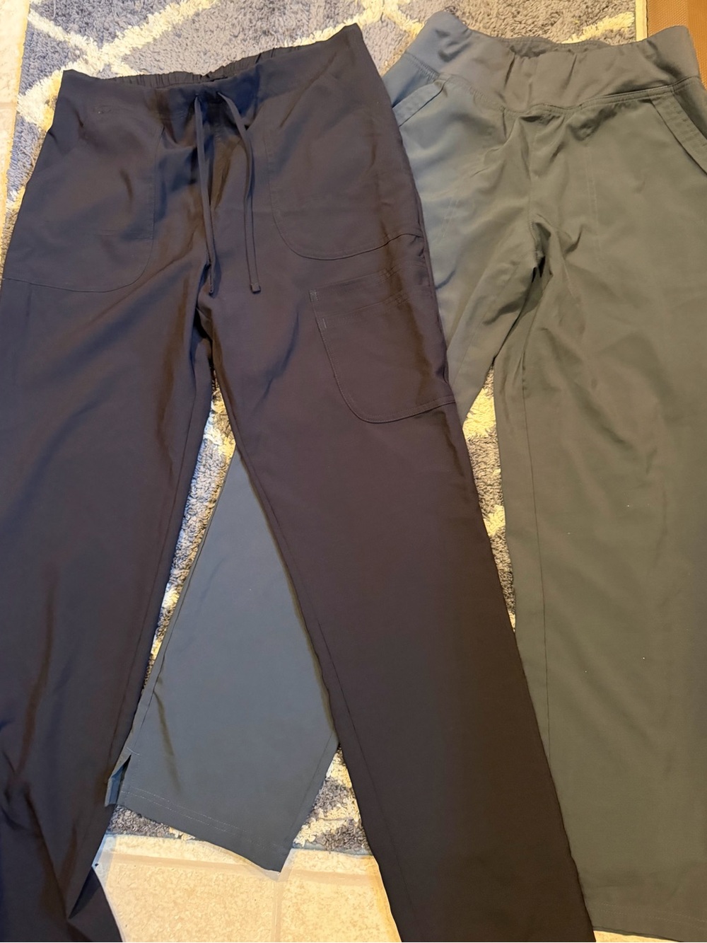Easy stretch grey small and scrub star black small nursing scrub pants!